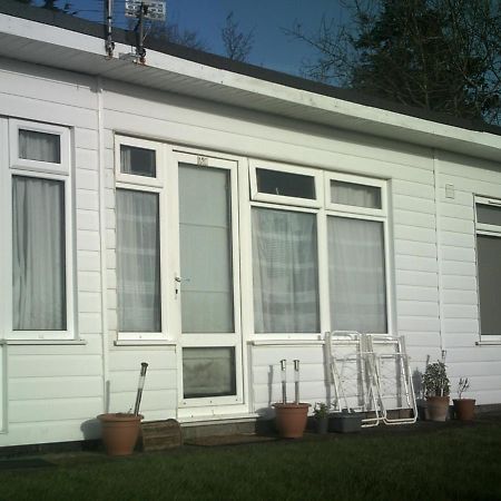 Adventure Cabin Dartmouth Zewnętrze zdjęcie