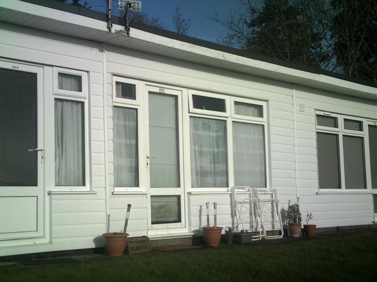 Adventure Cabin Dartmouth Zewnętrze zdjęcie
